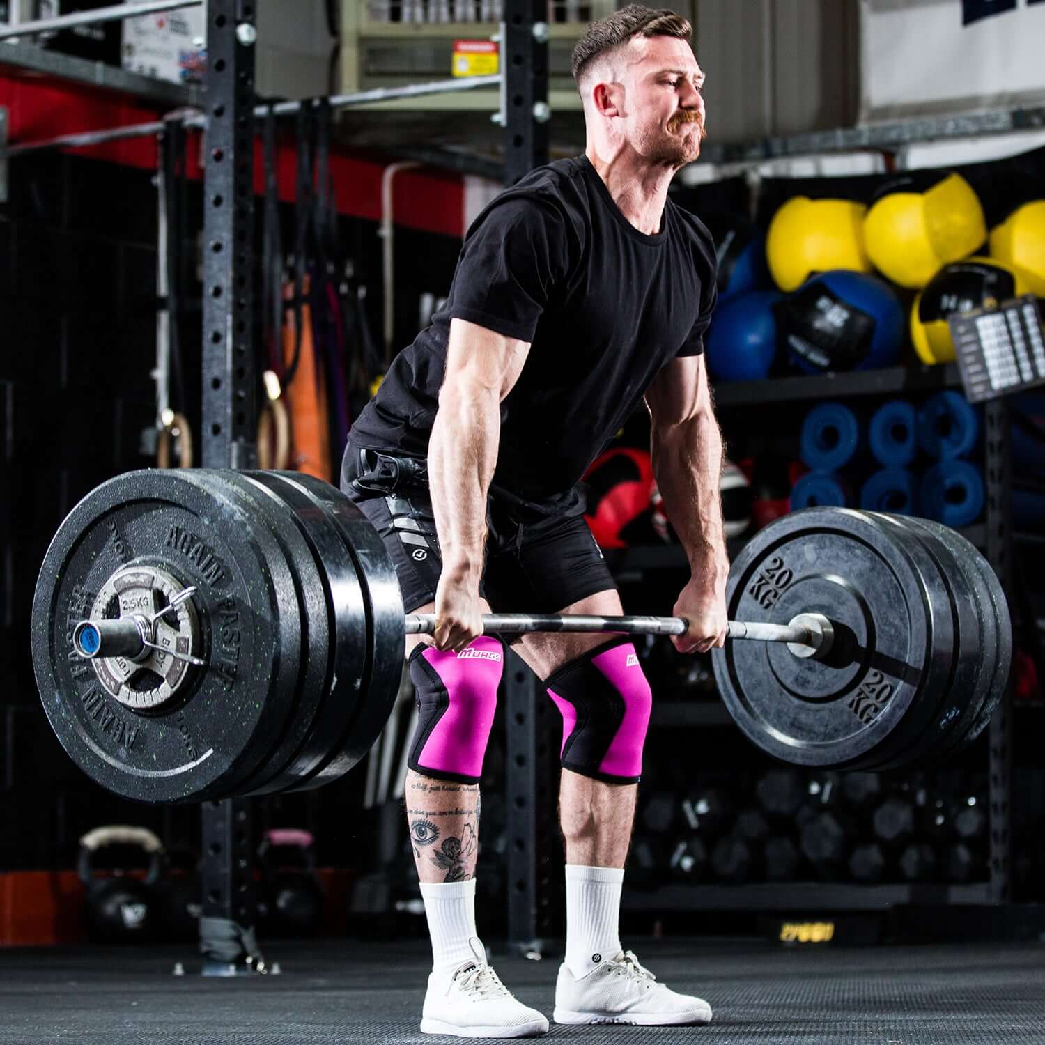 Crossfit in Murgs 7mm pink knee sleeves