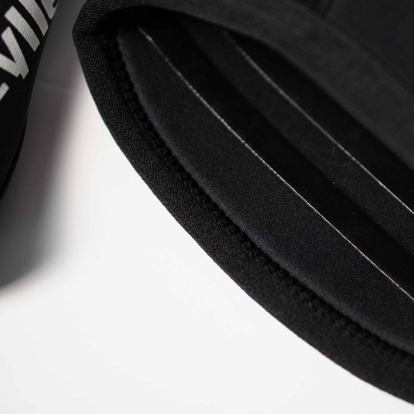 VENTA KNEE SLEEVES